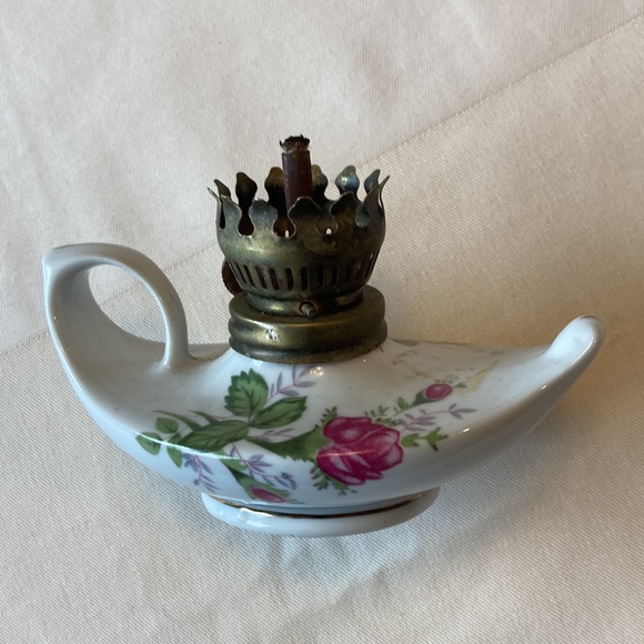 COPY - Antique Mini Oil Lamp - Picture 2 of 7